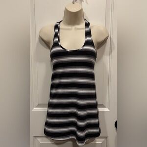 (92)Lululemon Black and White Cool Racerback Tank